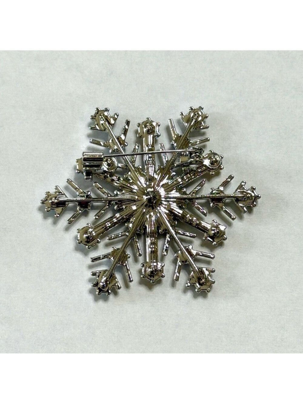 Snowflake Brooch Silver Tone Blue and Clear Crystals New - Picture 4 of 9